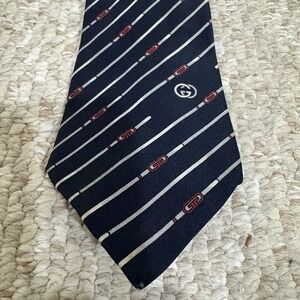 Vintage Gucci Blue Red Silver GG Pattern Neck Tie 100% Silk Made in Italy